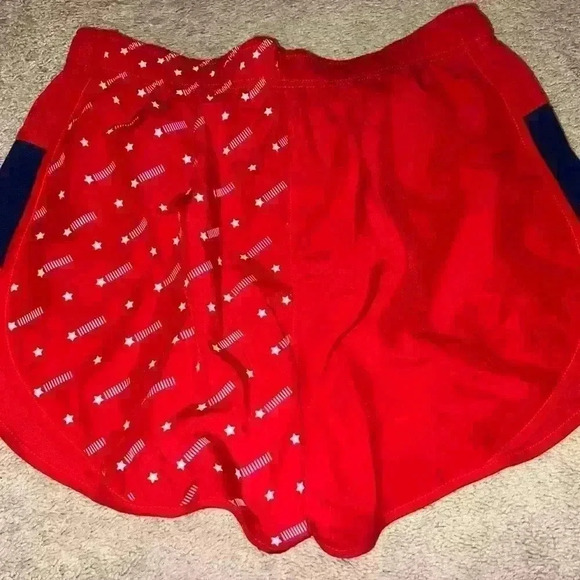 COPY - Nike athletic short size medium - Picture 2 of 2